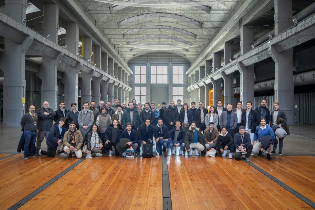 Los emprendedores del Programa de aceleración de La Nave en la nave central del centro de innovación del Ayuntamiento de Madrid