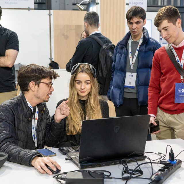 Demostración de soluciones innovadoras en evento