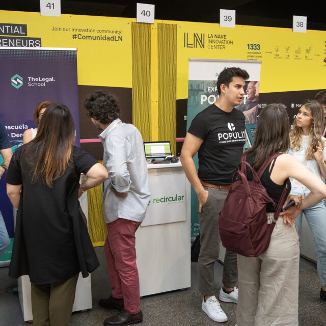 Stand de la #ComunidadLN en South Summit